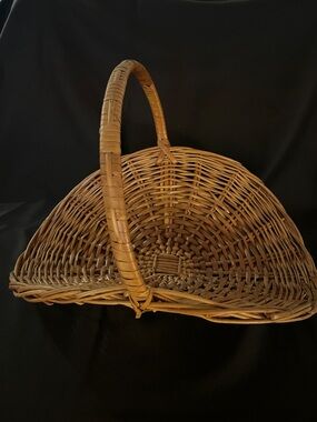 Vintage  Gathering Basket. Flower Basket.  Large 22.5”